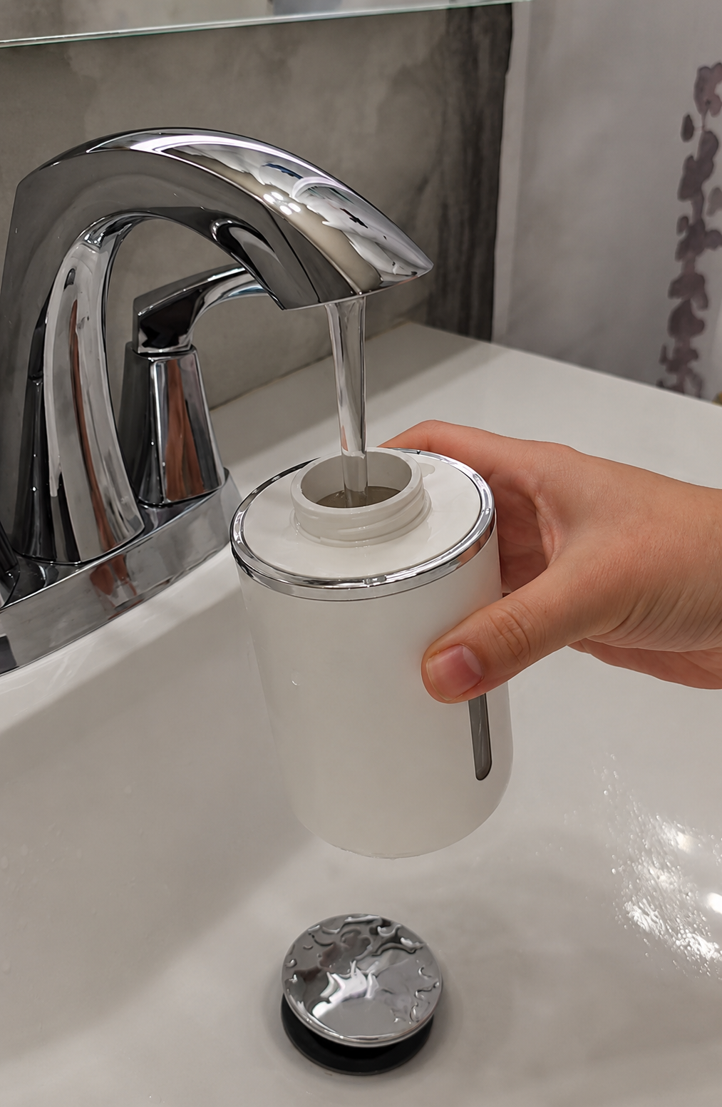 Dispensador Automático de Jabón con Sensor — Sin Contacto, Recargable USB-C